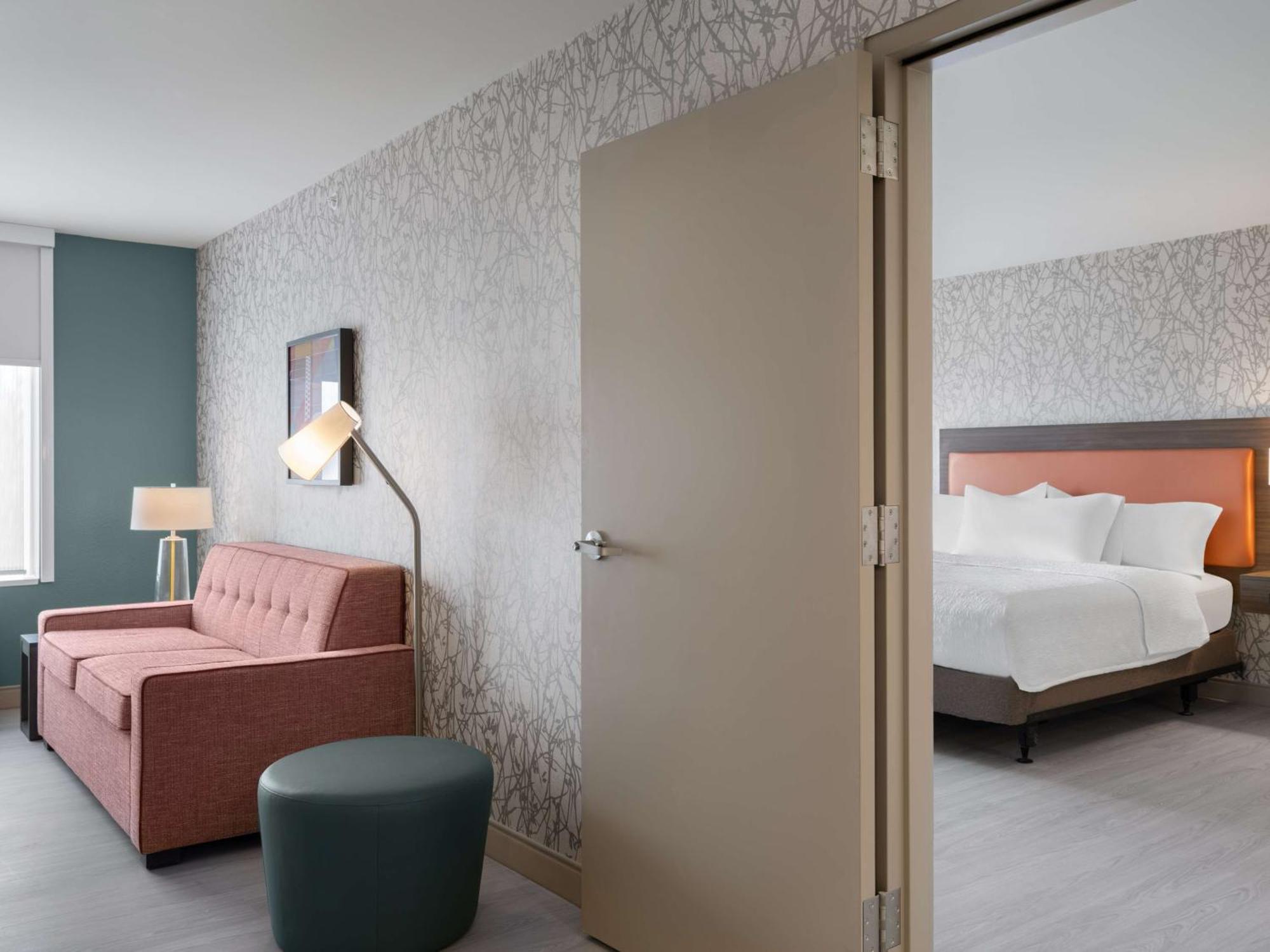 Home2 By Hilton 3*